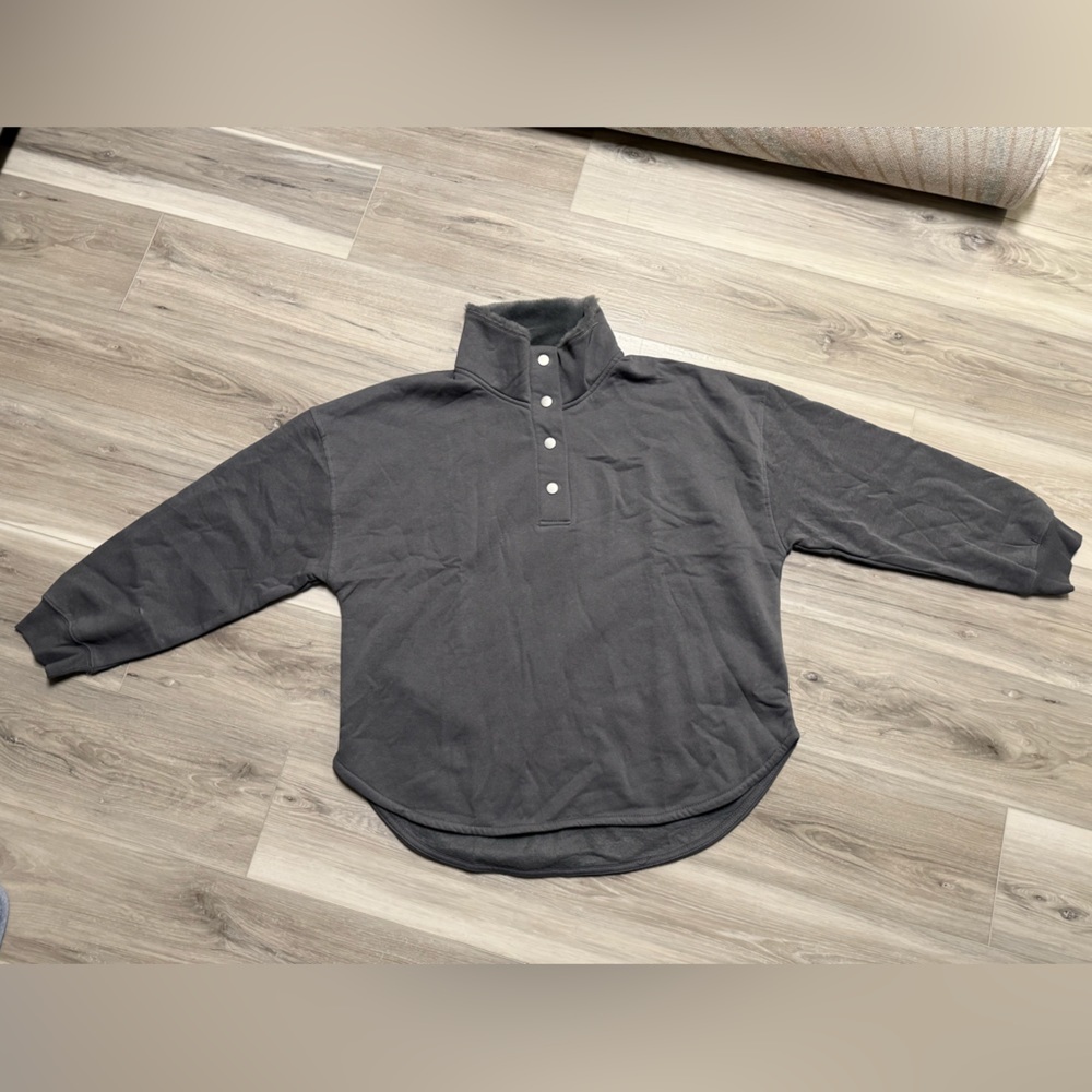 Gray Pullover Sweatshirt